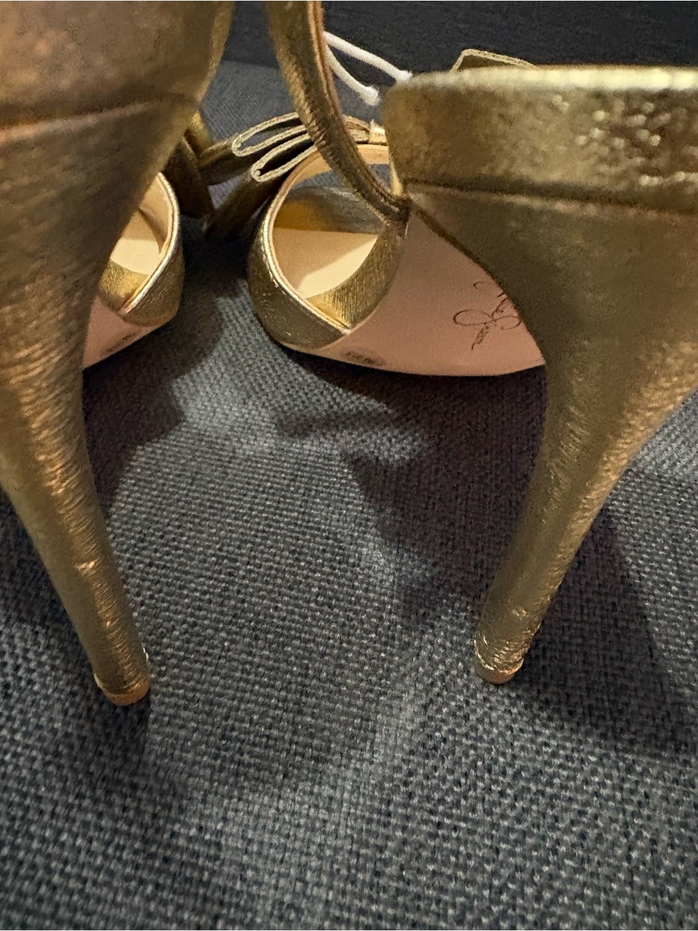 Gold Jessica Simpson Open Toe Stiletto Heels with Bow Size 7 Like New - Picture 5 of 7